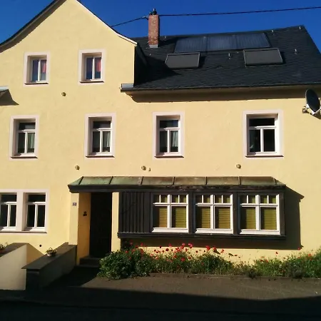 Nummer 13 Privatunterkunft *